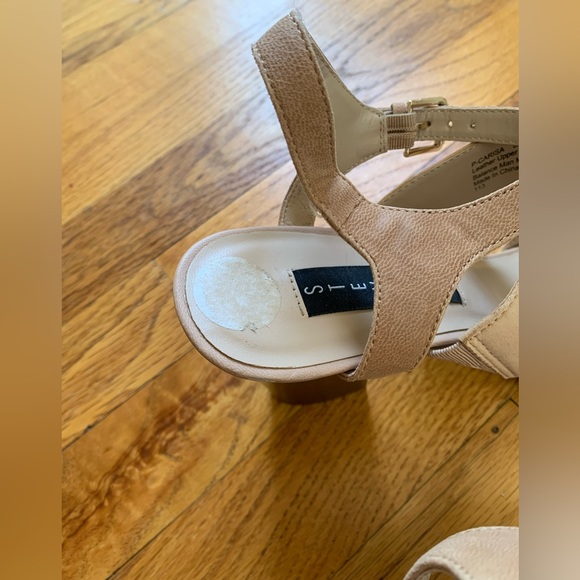 STEVEN by Steve Madden Carisa Sandal with Stacked Heel - Picture 9 of 12